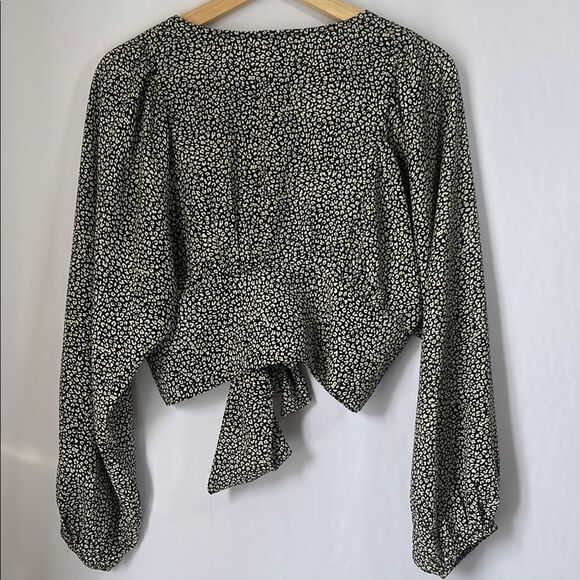 Princess Polly Black Tan Print Top Long Sleeve Wrap Splice Size 4 Blouse - Picture 6 of 7